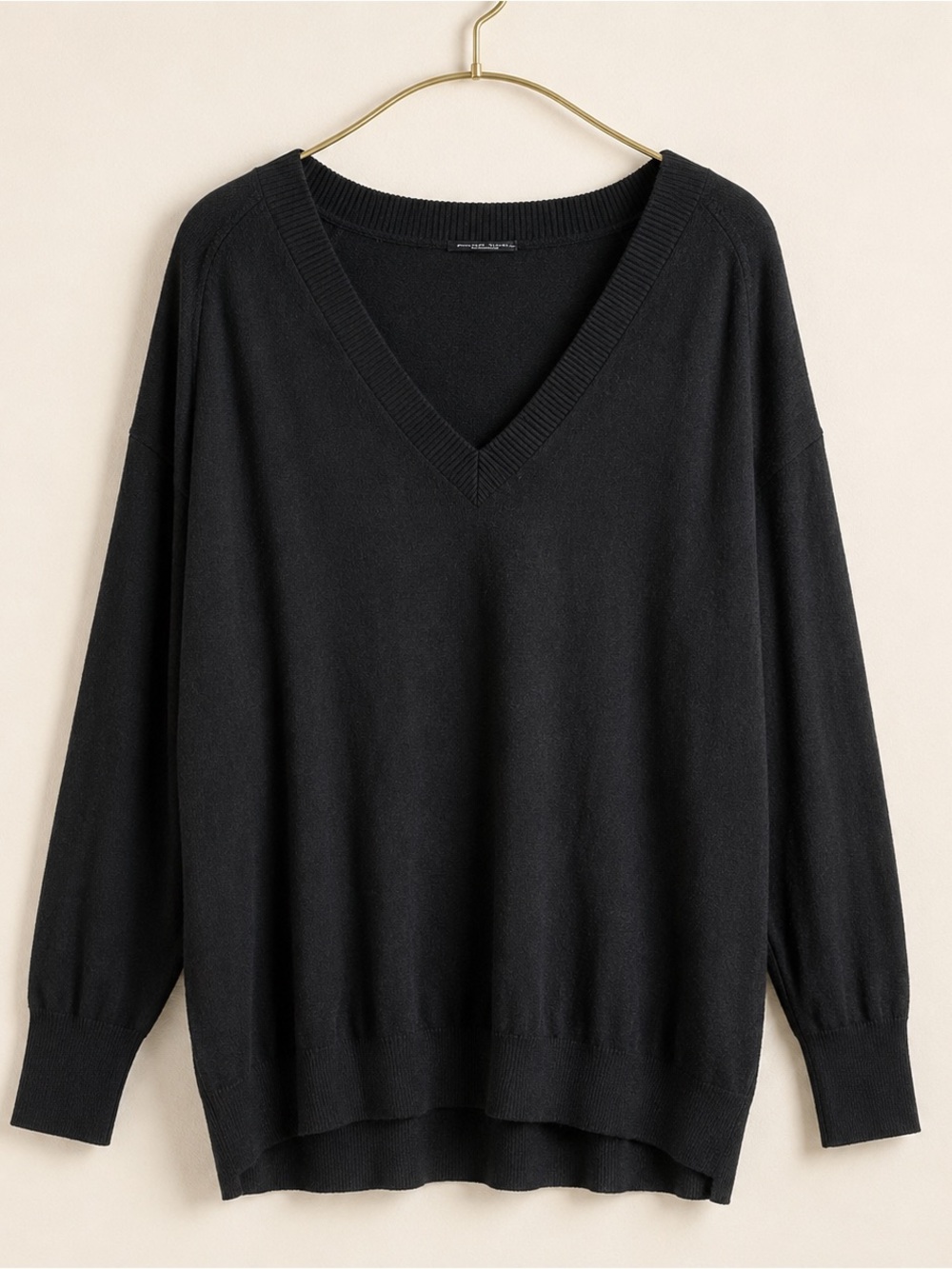 Universal Standard Eco Relaxed Core V-Neck Sweater Black S 14/16